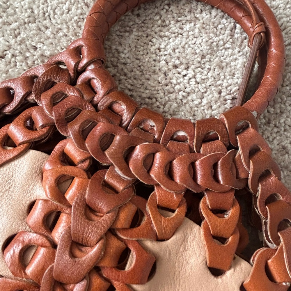 Isabella Fiore Flower Child Marc Bag - Picture 8 of 13